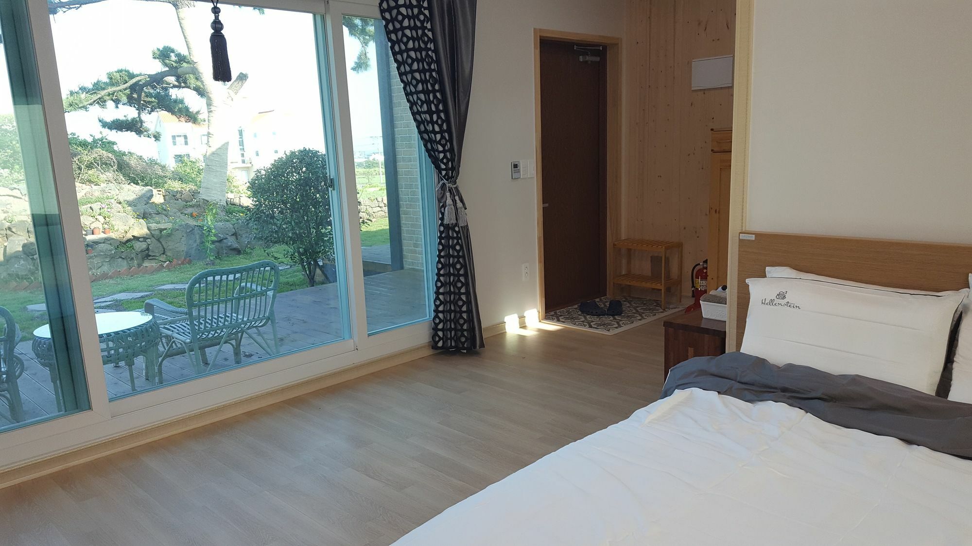 Wind Jeju Cafe & Pension Seogwipo Luaran gambar