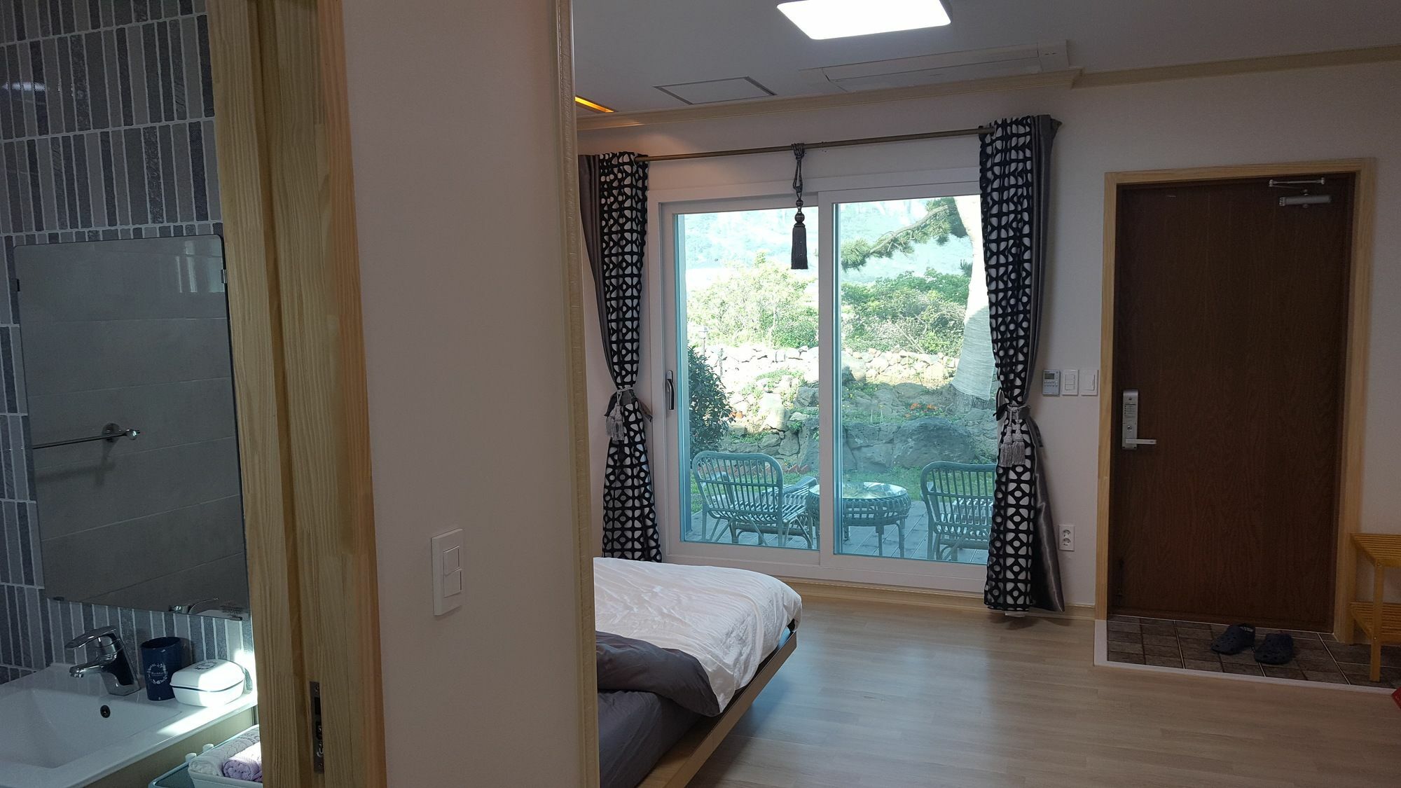 Wind Jeju Cafe & Pension Seogwipo Luaran gambar